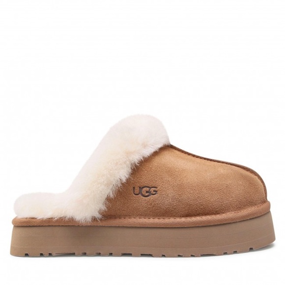 UGG womens slide
Disquette Suede & Shearling Platform Slippers1122550 chestnut - Picture 7 of 13